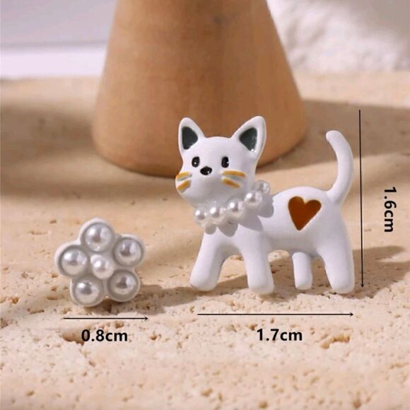 Flower Faux Pearl Stud Earrings Cat Design Earring - Picture 3 of 5
